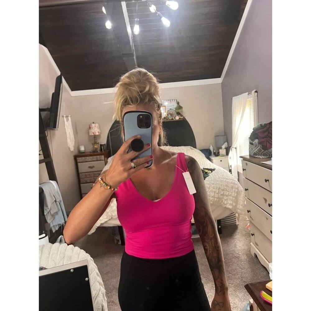 NWT Reoria pink v neck tank